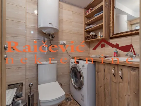 Izdavanje, kuća, 80m², Cvetni Trg, Vračar Sve Podlokacije - image 10