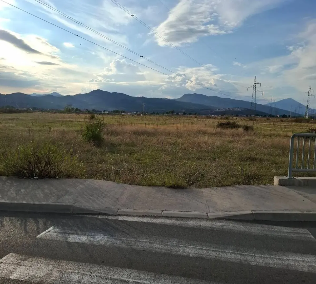 Prodaja, plac, 3300m², Podgorica, Crna Gora