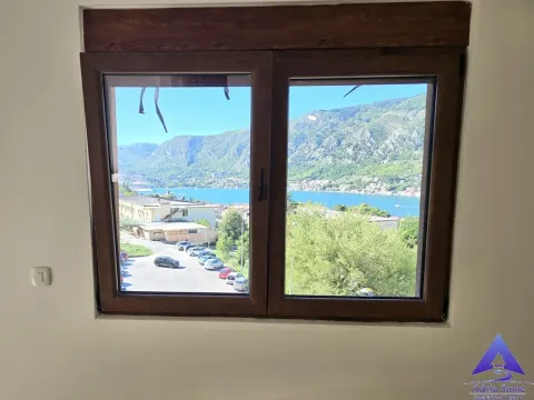 Prodaja, dvosoban stan, 59m², Dobrota, Kotor - image 2