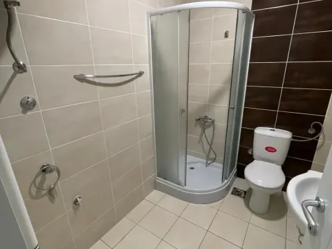 Izdavanje, dvosoban stan, 50m², Centar, Novi Sad - image 11