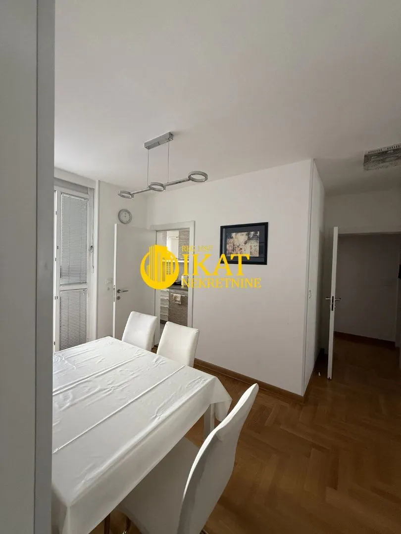 Prodaja, trosoban stan, 85m², Novi Beograd Sve Podlokacije, Beograd