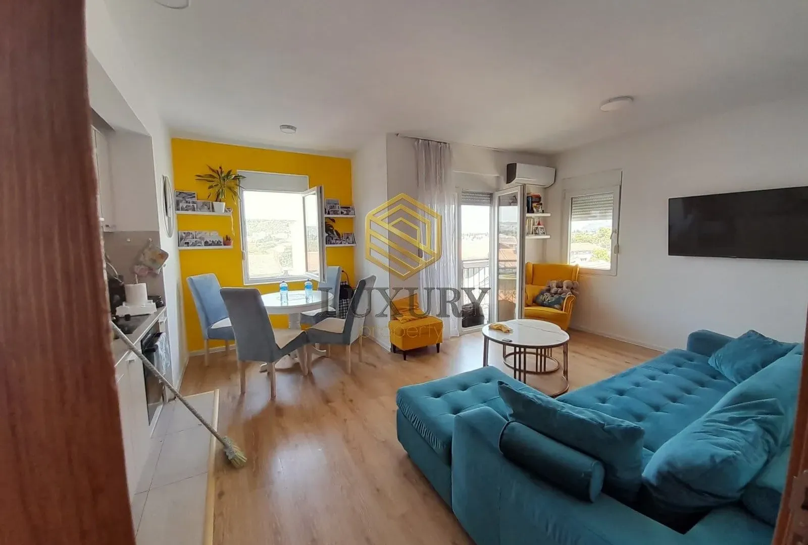 Izdavanje, jednosoban stan, 48m², Stari Aerodrom, Podgorica
