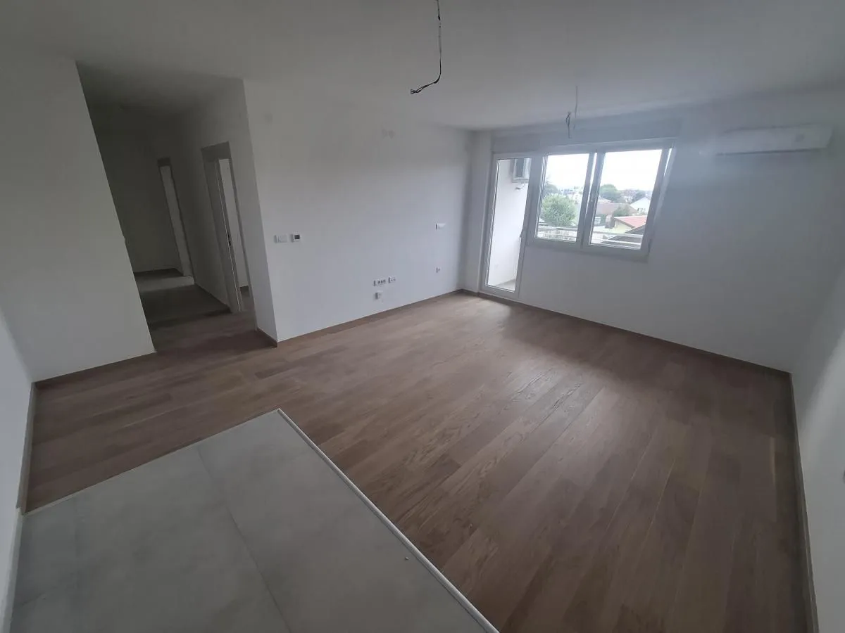 Prodaja, dvosoban stan, 58m², Salajka, Novi Sad Sve Podlokacije