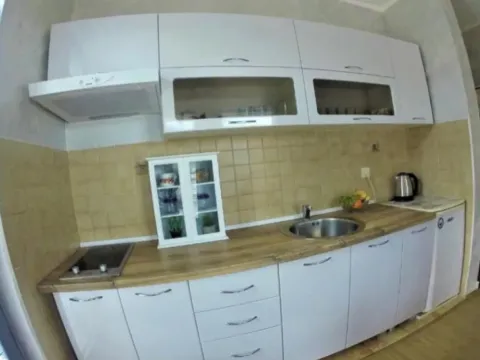 Izdavanje, garsonjera, 32m², Bečići, Budva - image 3