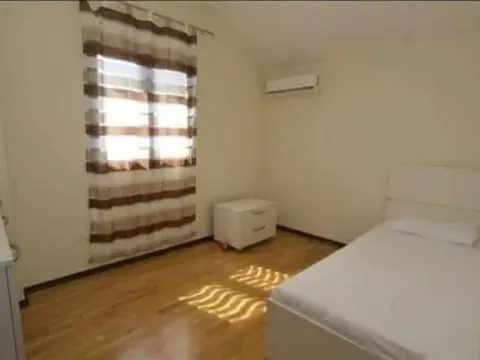 Rent, three bedroom apartment, 110m², Babin Do, Budva - image 5
