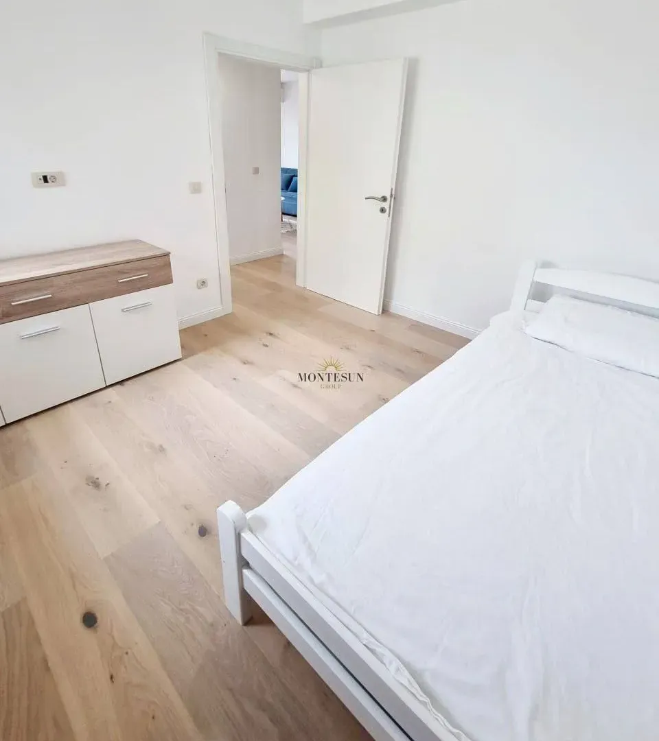Rent, two bedroom apartment, 54m², Centar, Budva