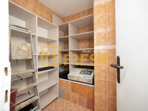 Izdavanje, poslovni prostor, 1000m², Centar, Podgorica - image 11