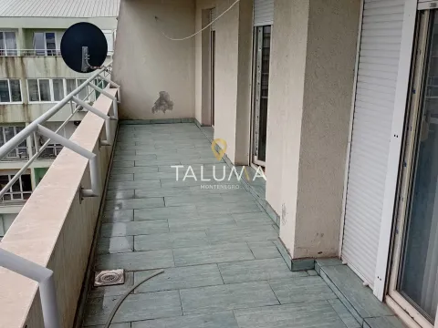 Prodaja, dvosoban stan, 70m², Stari Aerodrom, Podgorica - image 8