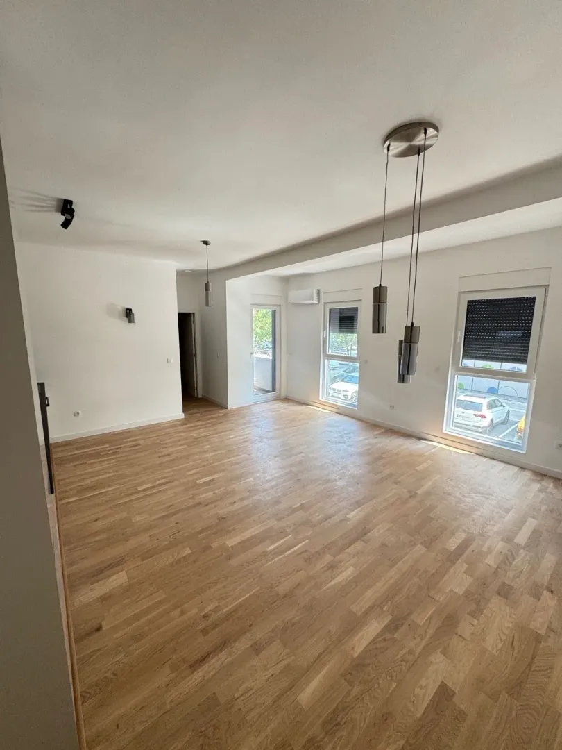 Sale, one bedroom apartment, 58m², Centar, Bar