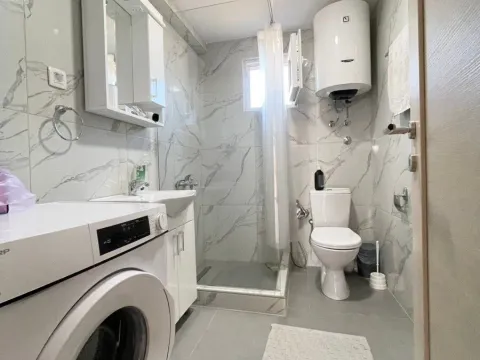 Izdavanje, dvosoban stan, 75m², Donji Kokoti, Podgorica - image 6