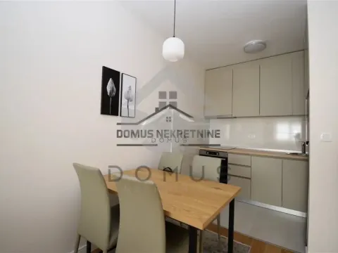 Izdavanje, jednosoban stan, 50m², Central Point, Podgorica - image 4