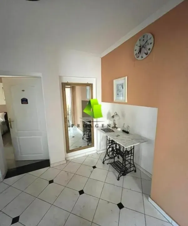 Rent, office space, 70m², Medijana, Niš