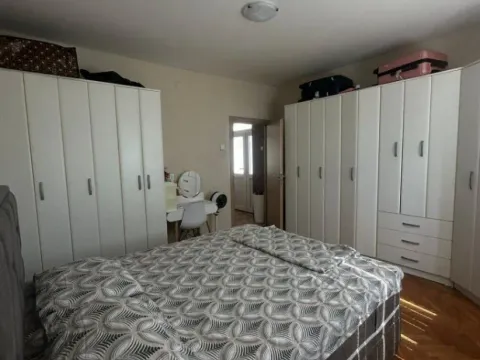 Rent, two bedroom apartment, 90m², Tivat, Crna Gora - image 4