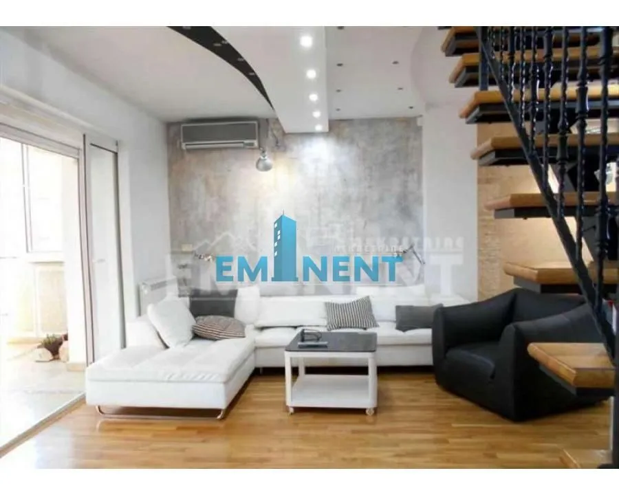 Izdavanje, četvorosoban stan, 140m², Đeram Pijaca, Beograd