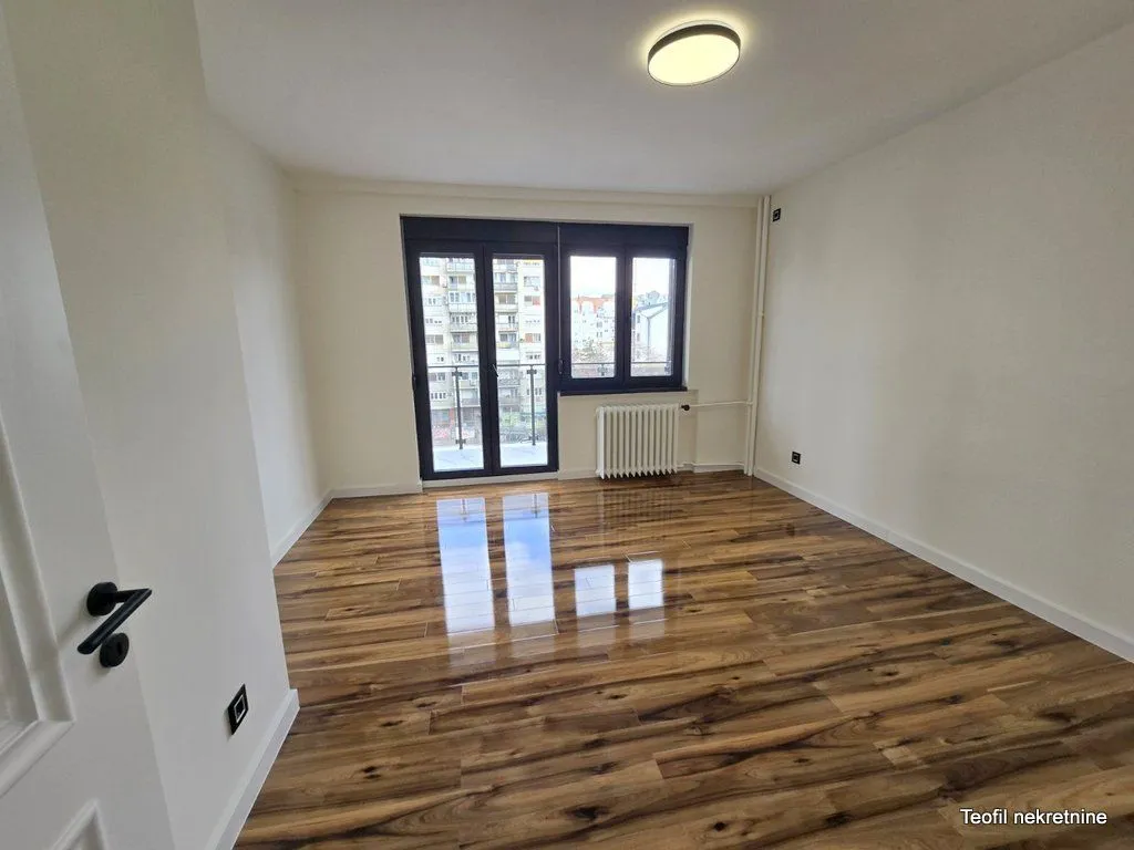 Sale, three bedroom apartment, 75m², Južni Bulevar, Vračar Sve Podlokacije