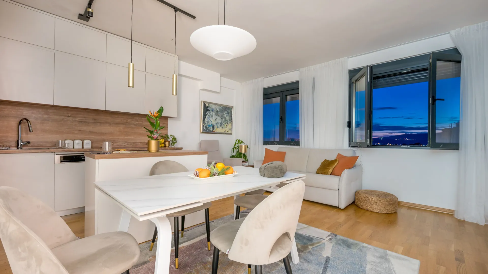 Prodaja, dvosoban stan, 63m², Pod Kuk, Tivat
