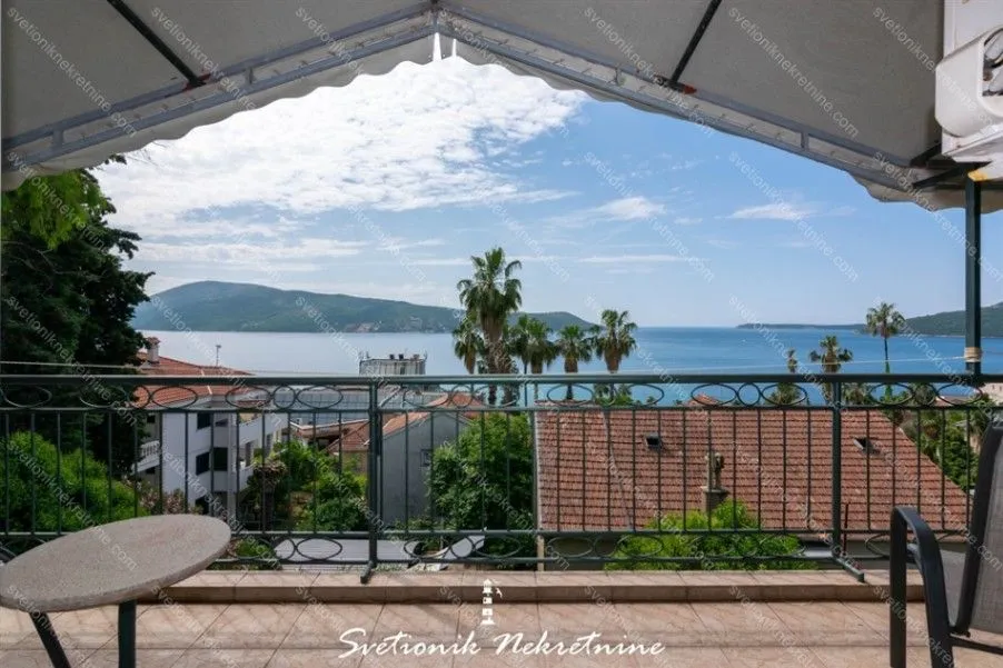 Sale, five bedroom apartment, 240m², Savina, Herceg Novi