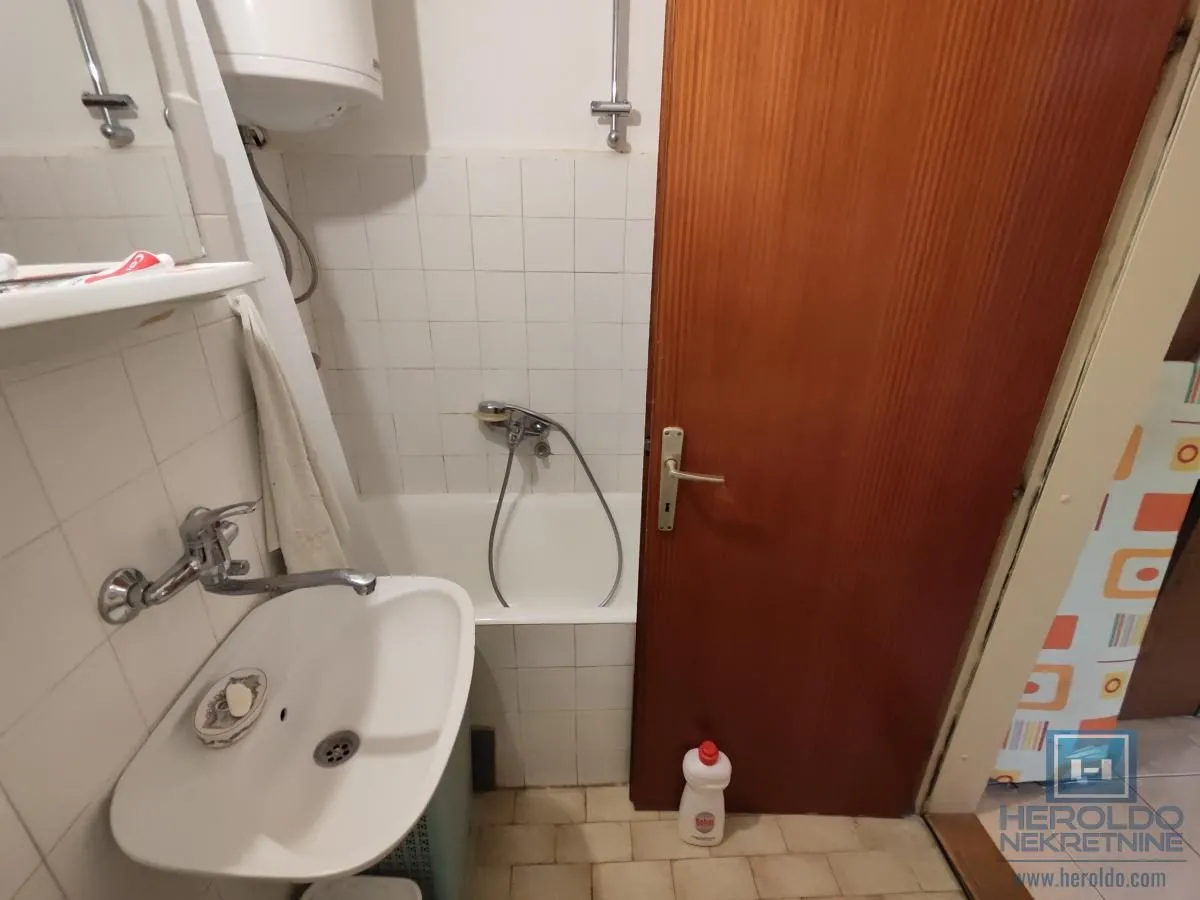 Prodaja, dvosoban stan, 67m², Sarina Medja, Jagodina