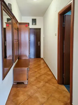 Izdavanje, jednosoban stan, 50m², Centar, Tivat - image 11