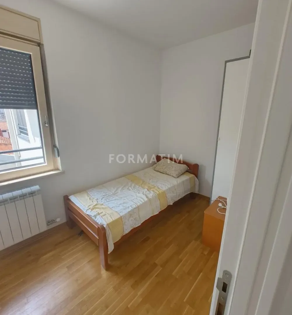 Rent, four bedroom apartment, 65m², Bulbulder, Zvezdara Sve Podlokacije