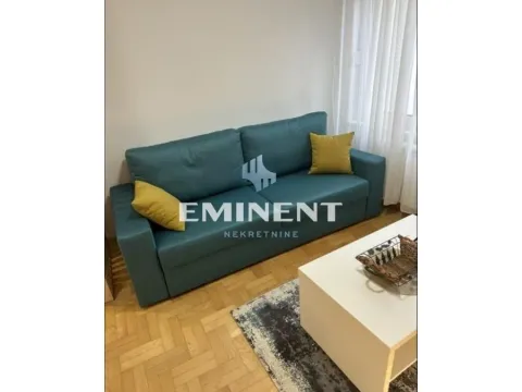 Izdavanje, jednosoban stan, 30m², Stari Grad, Beograd - image 2