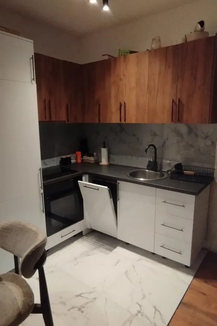 Rent, two bedroom apartment, 75m², Škaljari, Kotor