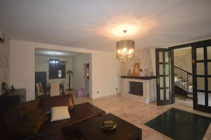 Sale, house, 230m², Stoliv, Kotor