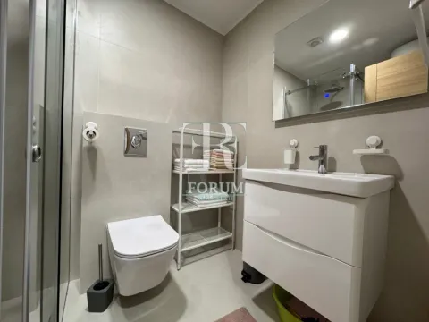 Izdavanje, dvosoban stan, 60m², City Kvart, Podgorica - image 8