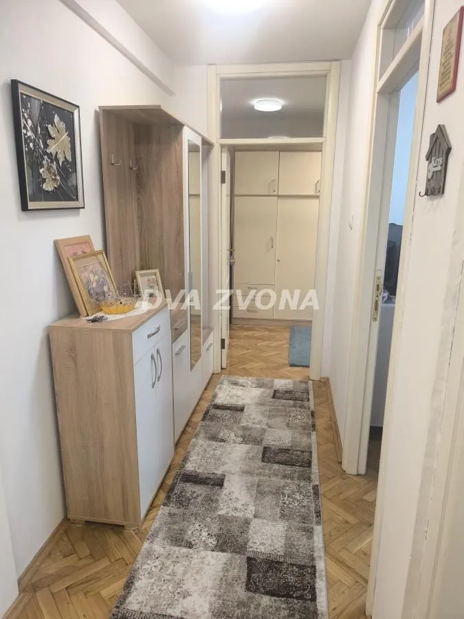 Izdavanje, dvosoban stan, 44m², Detelinara, Novi Sad Sve Podlokacije