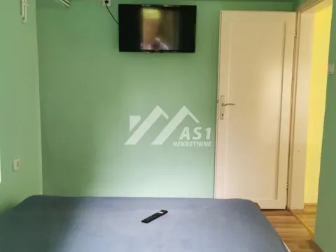 Izdavanje, dvosoban stan, 60m², Široka dolina, Petrovaradin - image 4