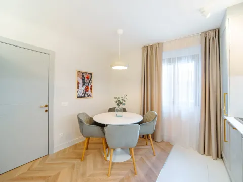 Prodaja, dvosoban stan, 43m², Centar, Kotor - image 17