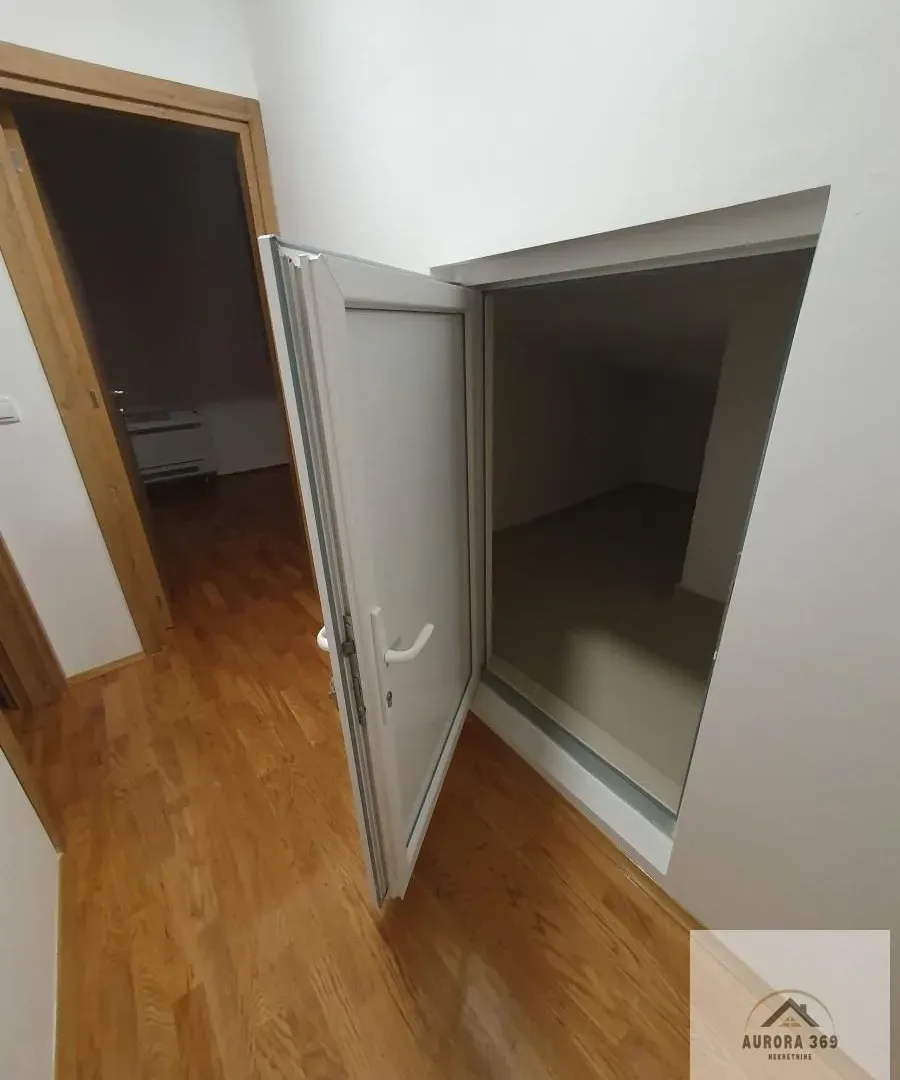Prodaja, dvosoban stan, 58m², Mišeluk, Petrovaradin
