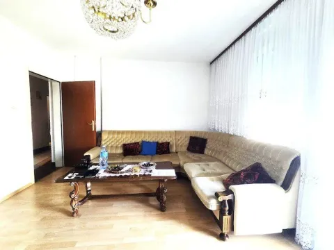 Sale, house, 300m², Zagorič, Podgorica - image 16