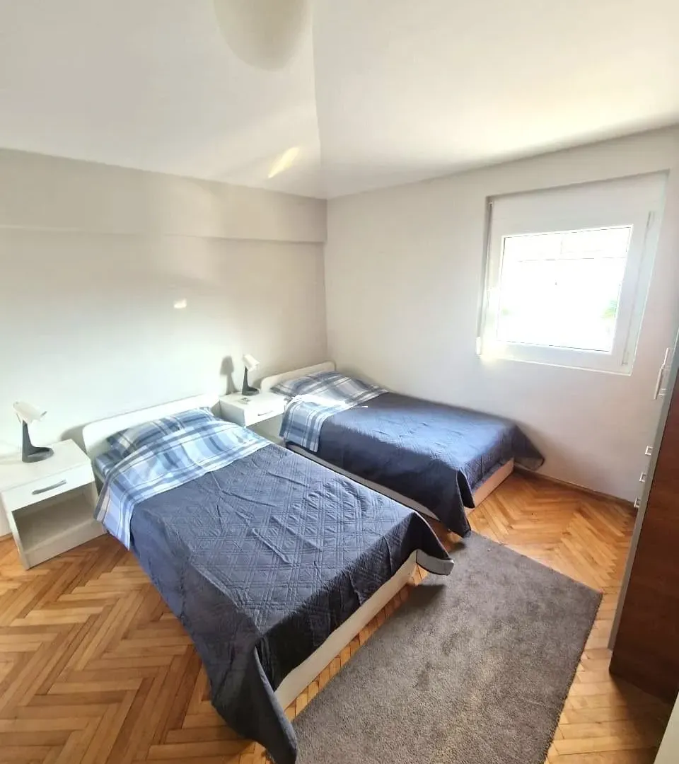 Rent, three bedroom apartment, 88m², Centar, Tivat