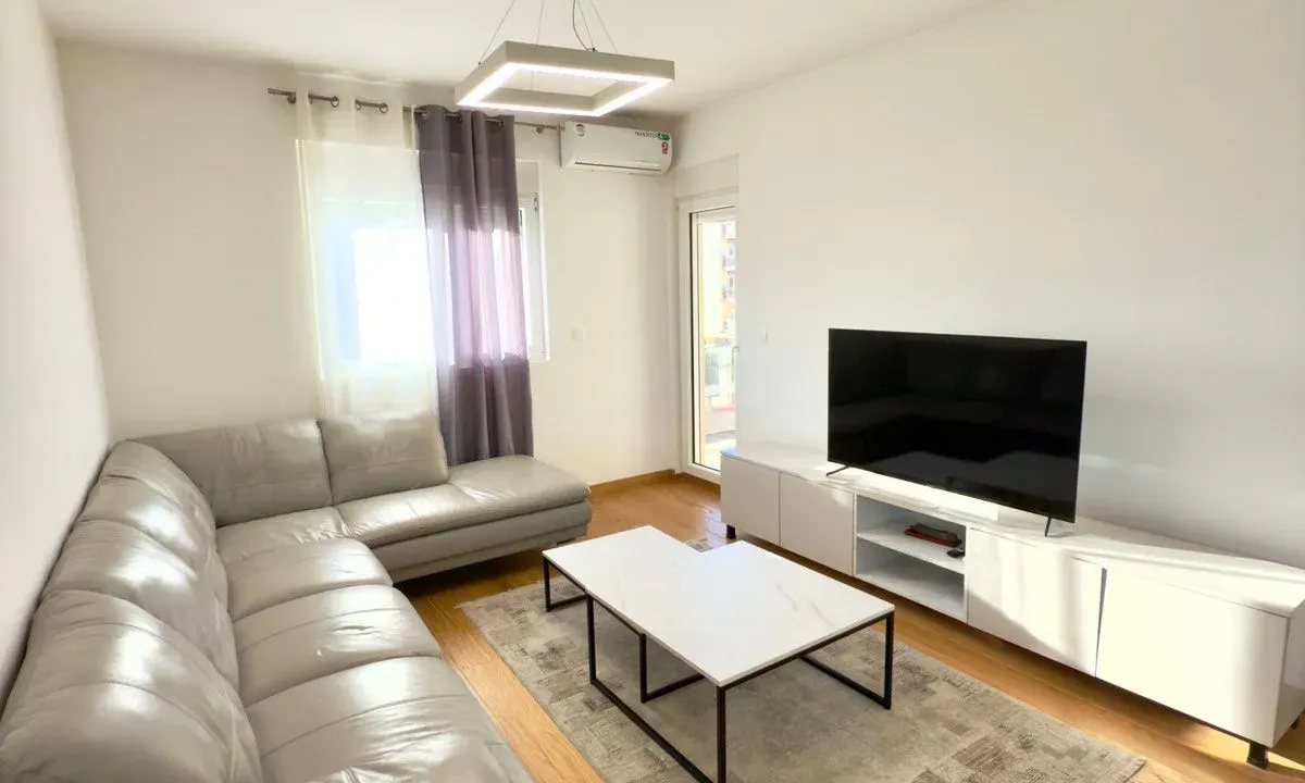 Rent, two bedroom apartment, 70m², City Kvart, Podgorica