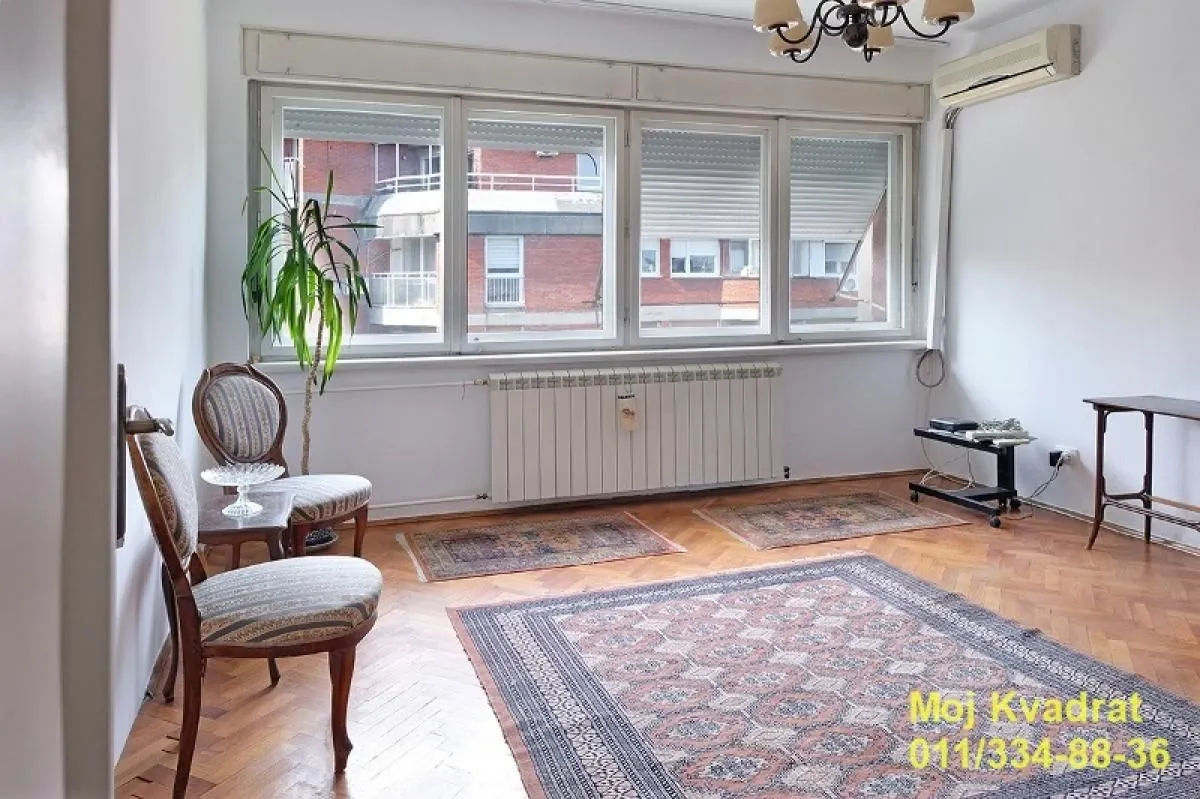 Sale, two bedroom apartment, 55m², Kalenić Pijaca, Vračar Sve Podlokacije