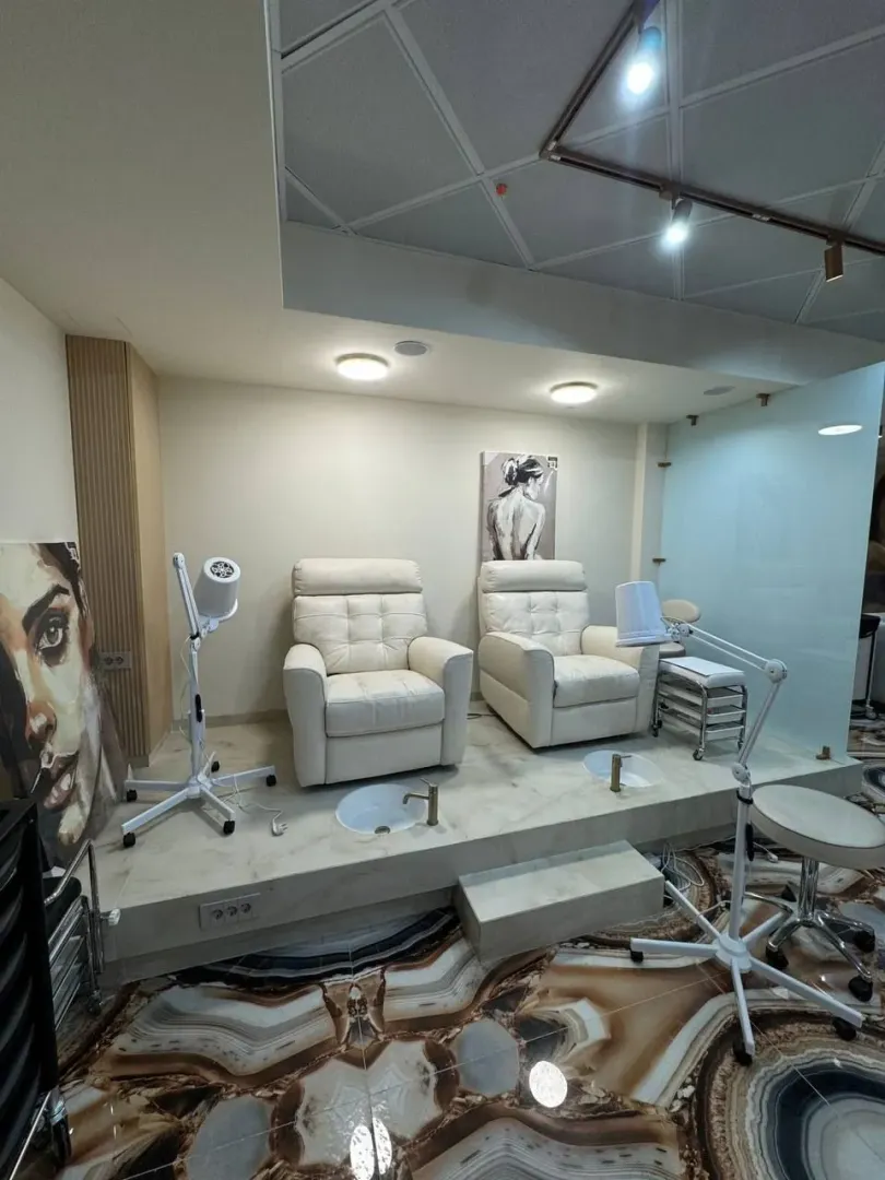 Rent, office space, 150m², Rafailovići, Budva