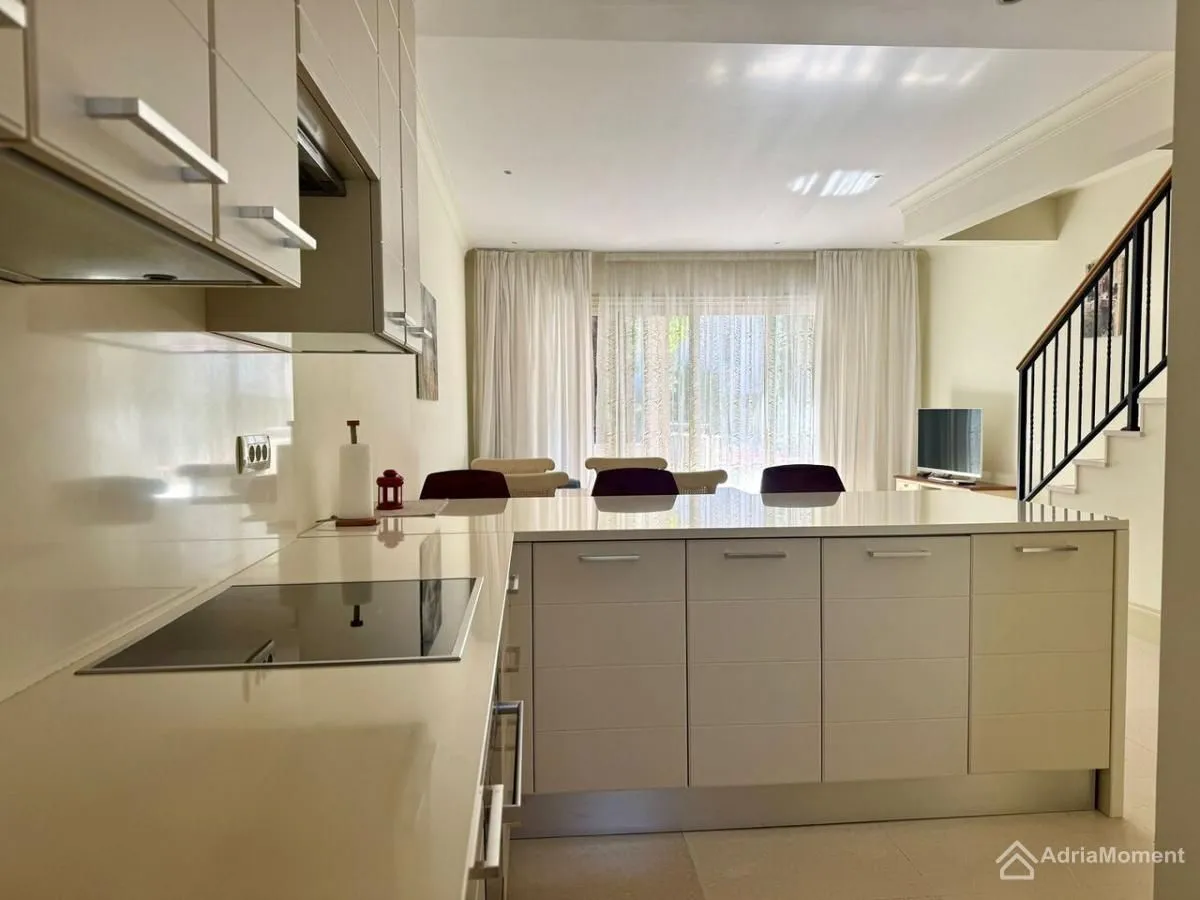 Prodaja, dvosoban stan, 115m², Porto Montenegro, Tivat