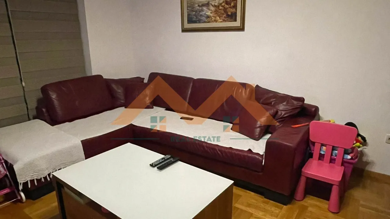 Izdavanje, jednosoban stan, 54m², Pobrežje, Podgorica