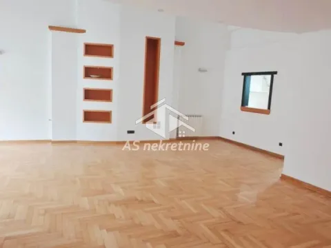 Sale, apartment, 207m², Kalenić Pijaca, Vračar Sve Podlokacije - image 6