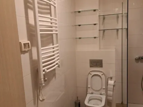 Izdavanje, garsonjera, 34m², City Kvart, Podgorica - image 6