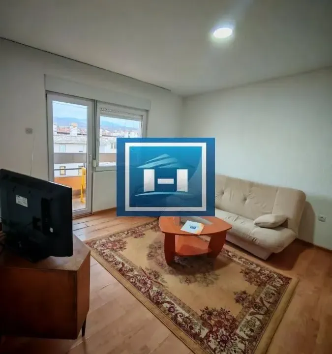 Izdavanje, dvosoban stan, 60m², Centar, Paraćin