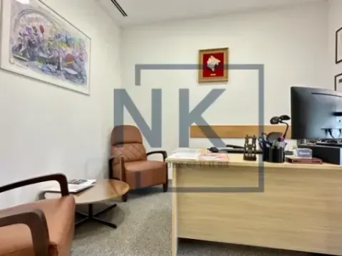 Izdavanje, poslovni prostor, 106m², Centar, Podgorica - image 2