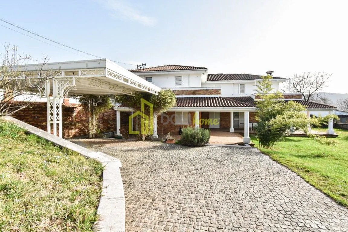 Prodaja, kuća, 230m², Mareza, Podgorica