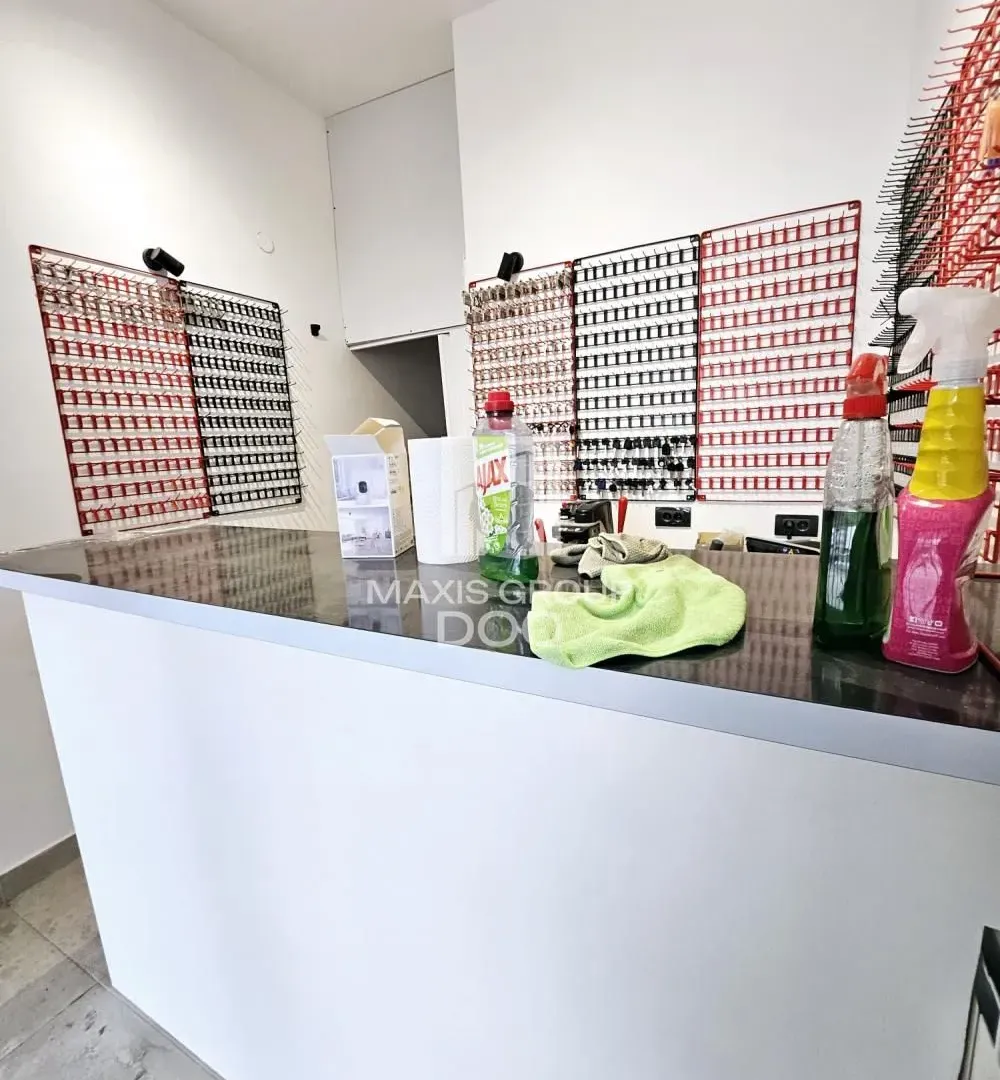 Rent, office space, 70m², Voždovac Sve Podlokacije, Beograd