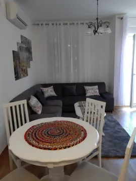 Rent, one bedroom apartment, 43m², City Kej, Podgorica - image 3