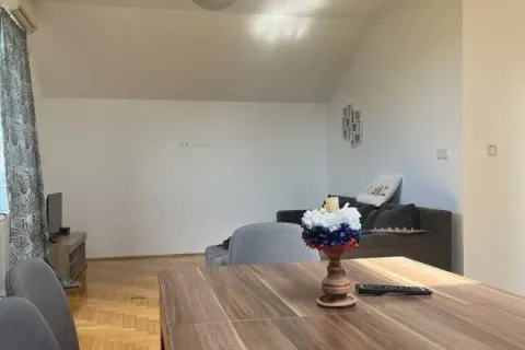 Prodaja, trosoban stan, 70m², Zemun Gornji Grad, Zemun Sve Podlokacije - image 10