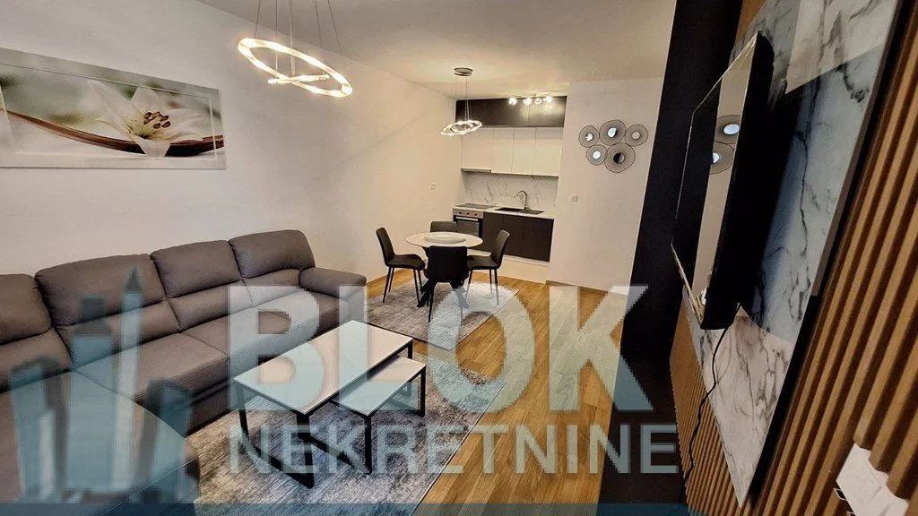 Izdavanje, jednosoban stan, 48m², City Kvart, Podgorica