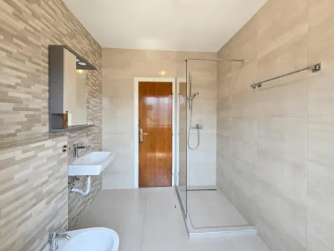 Rent, house, 100m², Zabjelo, Podgorica - image 9
