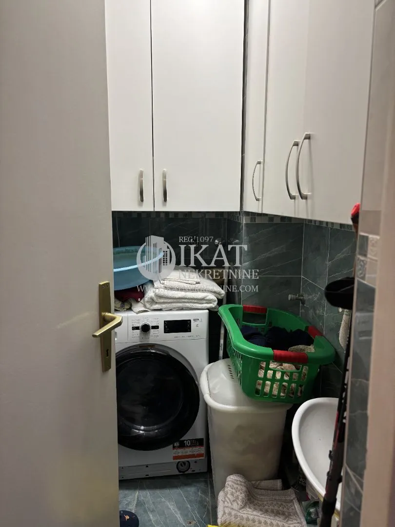 Prodaja, četvorosoban stan, 135m², Novi Beograd Blok 22, Novi Beograd Sve Podlokacije